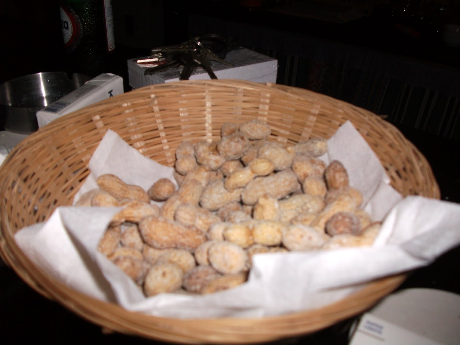 Mich Café Break and throw at Tarek Booze