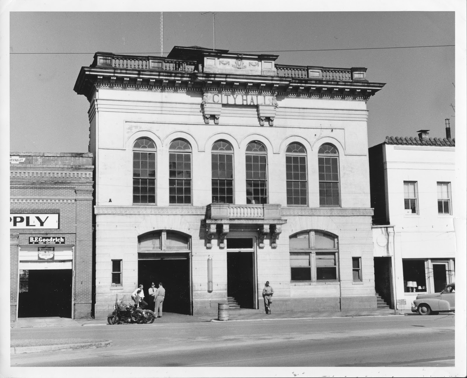 IMAGES OF OUR PAST DUBLIN CITY HALL DUBLIN, NORTH JACKSON