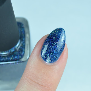 blue jelly holographic nail polish