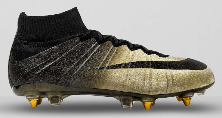 gold ronaldo football boots