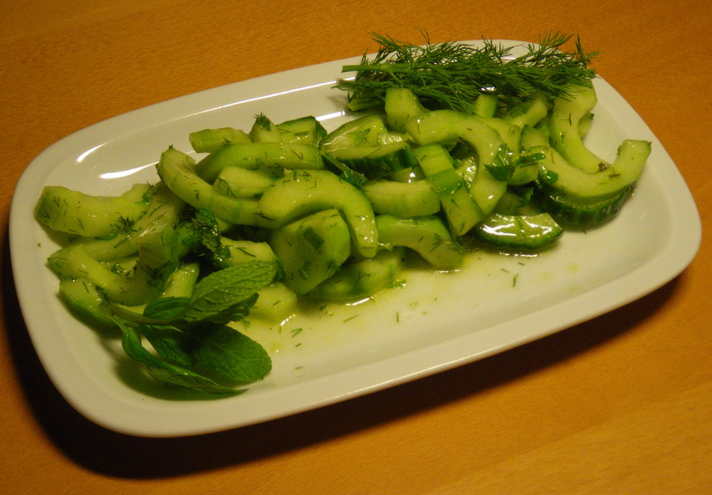 pinkpoison on paleo: Rezept-Tipp: Griechischer Gurkensalat mit Dill und ...