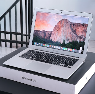 MacBook Air Core i5 Bekas Di Malang