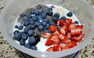 Make ahead overnight oats is easy with these healthy ingredients.