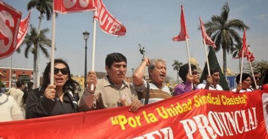 UGEL sanciona a dos profesoras por acatar huelga en Trujillo UGEL sanciona a dos profesoras por acatar huelga en Trujillo