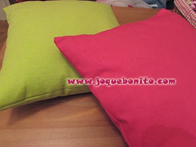 Cojines coloridos para el jardín