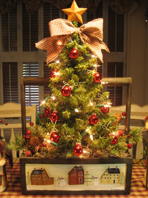 Country Creations By Denise: New Saltbox Caddy With Tree!!!