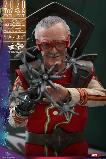Hot Toys MMS570 Thor: Ragnarok 1/6 Stan Lee Collectible Figure
