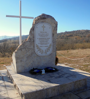 το μνημείο της μάχης του Οστρόβου στην Άρνισσα