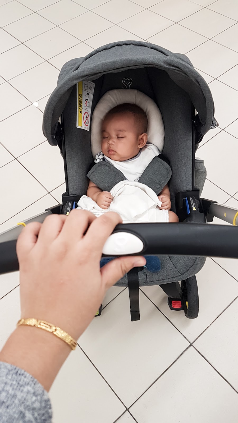 THE DOONA EXPERIENCE REVIEW DOONA STROLLER 2 IN 1 — miracikcit