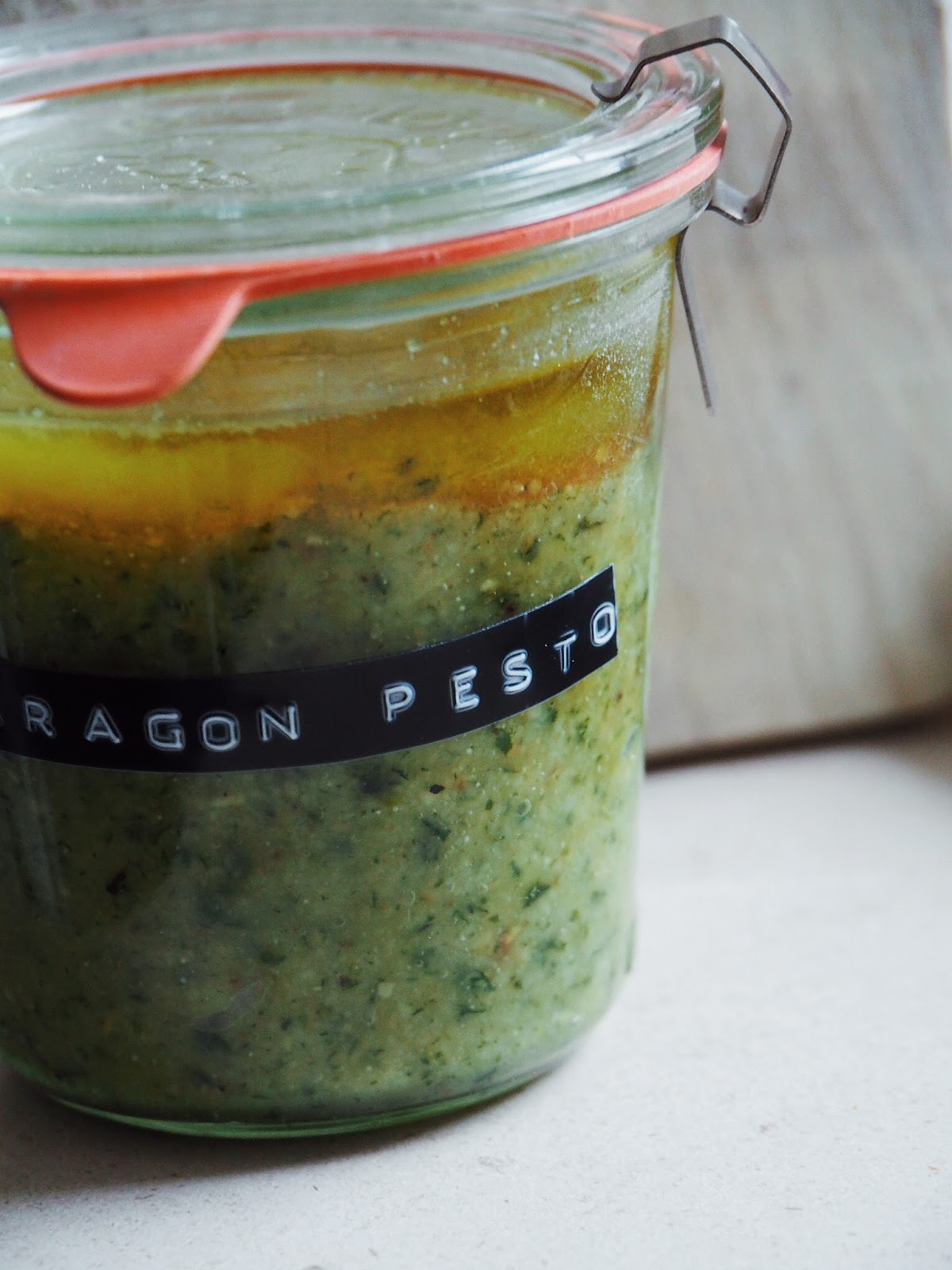 EstragonZitronen Pesto/ Tarragon Lemon Pesto (Deutsch & English) The