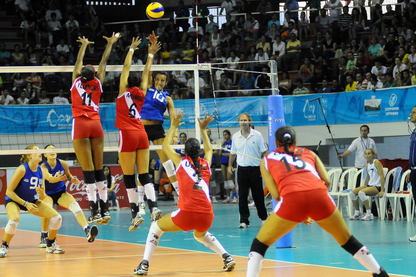 voleiibool Voleibol ) voleiibool Voleibol )