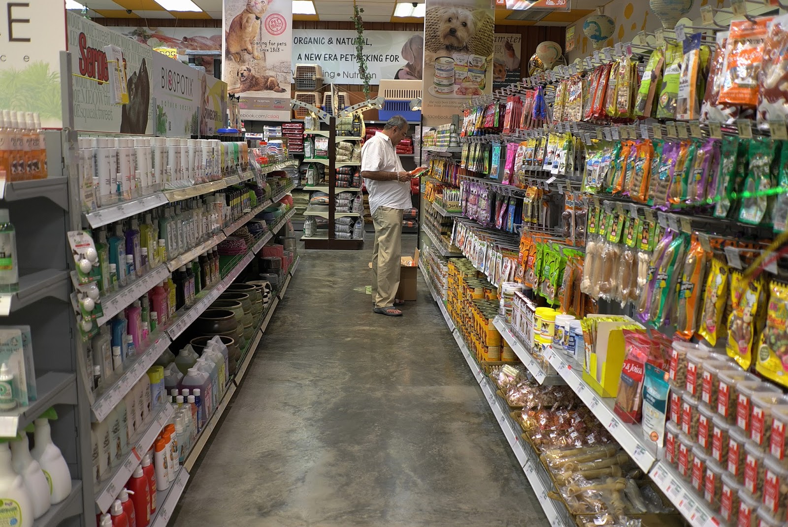 JE TunNel One of Top 10 largest Pet Shops in the World! CHEW THEAN