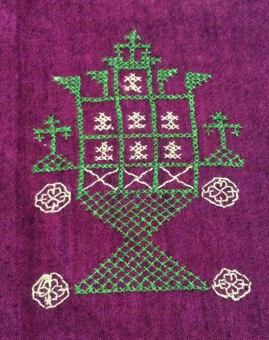 Why wear anything else when there are hand weaves? Ilkal Saree with