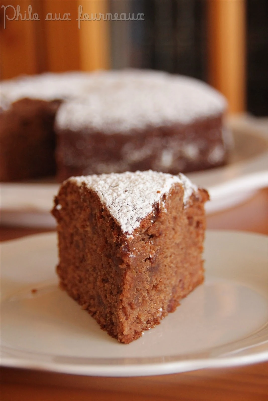 Philo aux fourneaux: Gâteau moelleux aux dattes & pommes