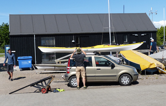 N0by Es Ist Etwas Gesund Im Staate Danemark