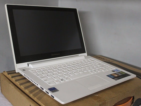 Jual Laptop Bekas Second Garansi Like New: lenovo s210 touch