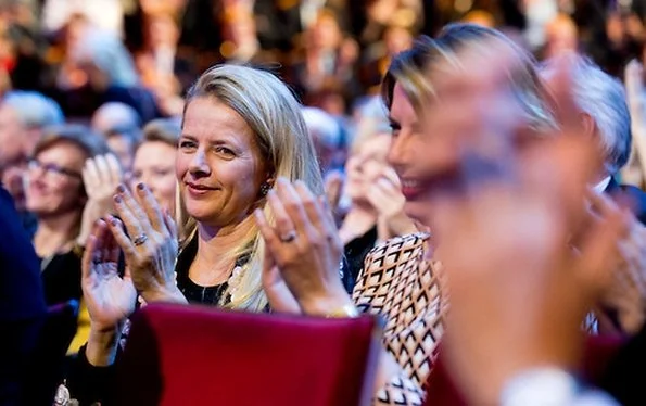 George Clooney in Amsterdam - Princess Mabel, Princess Laurentien and Princess Viktoria de Bourbon de Parme attended the Goed Geld Gala (Good Money Gala of the Postcode Lottery)