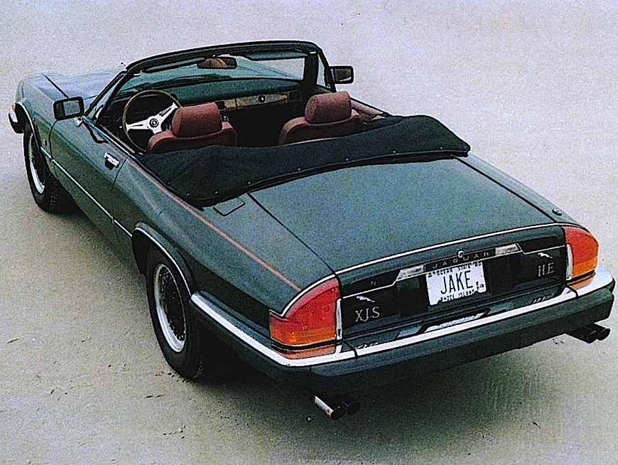 1984 Jaguar XJS Convertable a 1984 Jaguar XJS Convertable in dark green, a photograph
