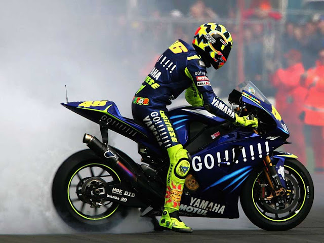 HD WALLPAPER VALENTINO ROSSI SUPER KEREN PC DAN SMARTPHONE IPHONE | dibingkai.com