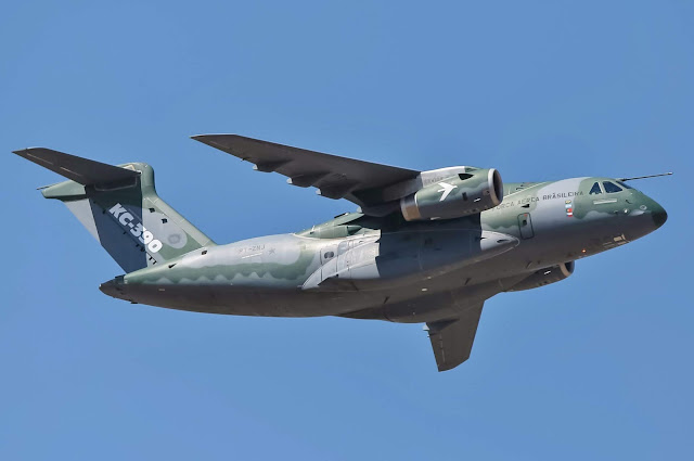 Image Attribute: Embraer KC-390, PT-ZNJ - Desfile Cívico 2018 / Source: Marcos Corrêa/PR / Wikipedia