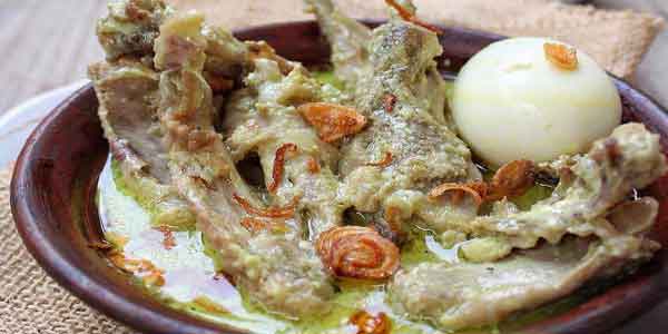  Opor ayam merupakan salah satu jenis masakan yang paling terkenal di Indonesia Aneka Resep Opor Ayam Menu Khas Lebaran