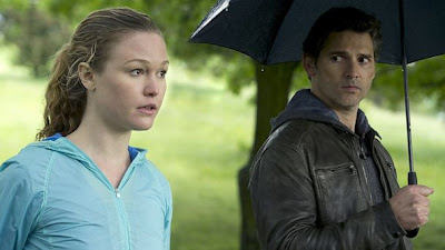 Julia Stiles and Eric Bana