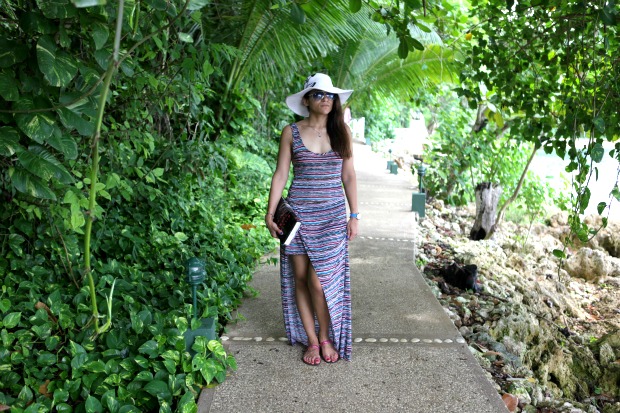 Dress Nordstrom, Hat Nine West, Jamaica, Vacation Tanvii.com