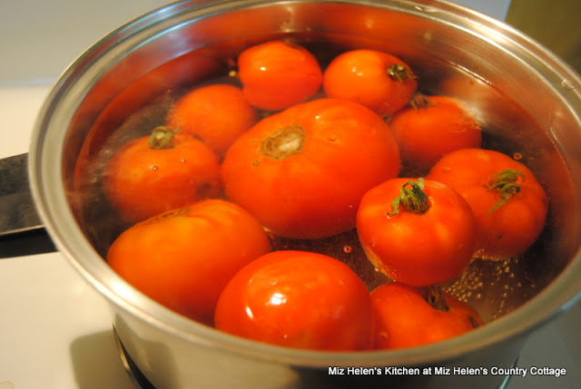 Italian Scalloped Tomatoes at Miz Helen's Country Cottage