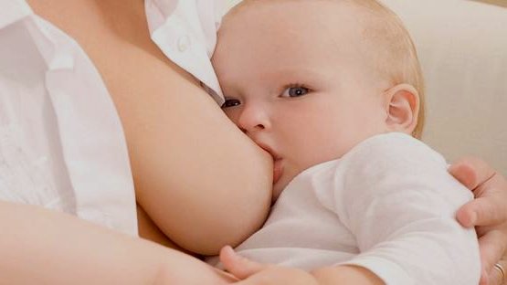 Cách cai sữa cho bé 2 tuổi như thế nào hiệu quả, bé không đòi khóc