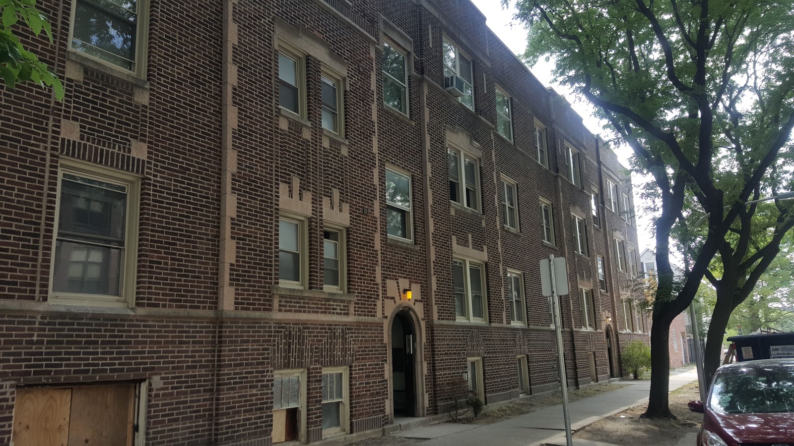 The Chicago Real Estate Local Deconversion? Investor buys Lincoln