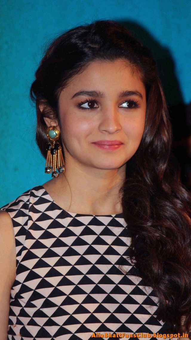 Alia Bhatt HD Sexy Pics