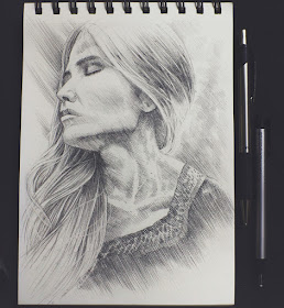 06-Ever-Sanchez-Charcoal-and-Pencil-Portrait-Drawings-www-designstack-co