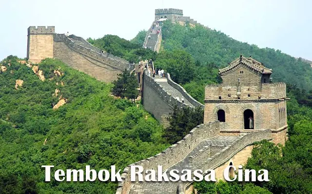 Foto Tembok Raksasa Cina