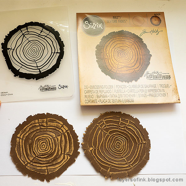 Layers of ink - Rosette Wall-hanger Tutorial by Anna-Karin Evaldsson with Sizzix Tim Holtz Tree Ring