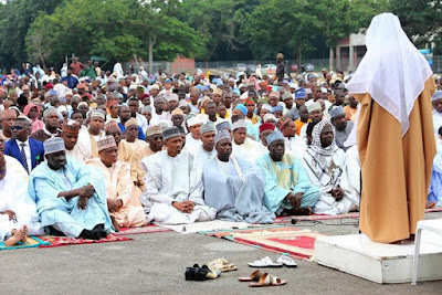 v Photos: President Buhari observes the Eid Prayers