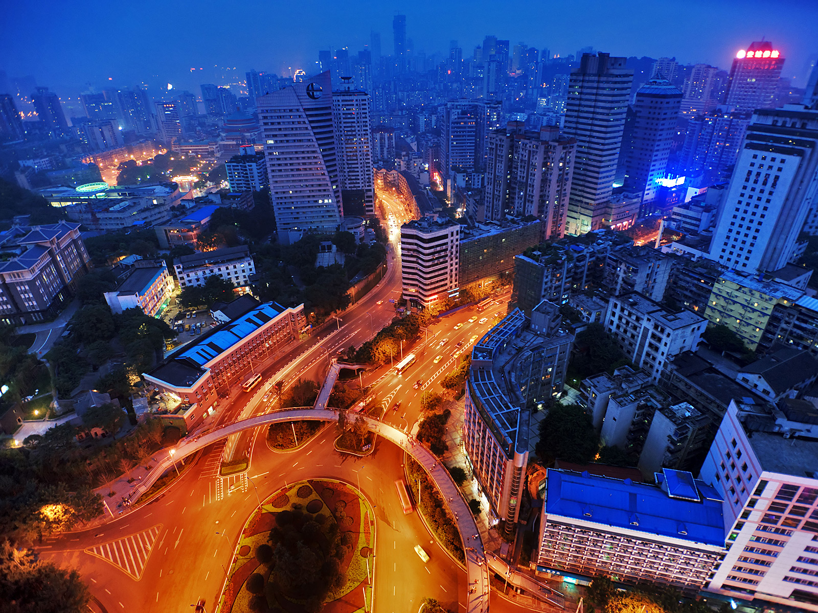 10 самых города. самый большой город китая чунцин.