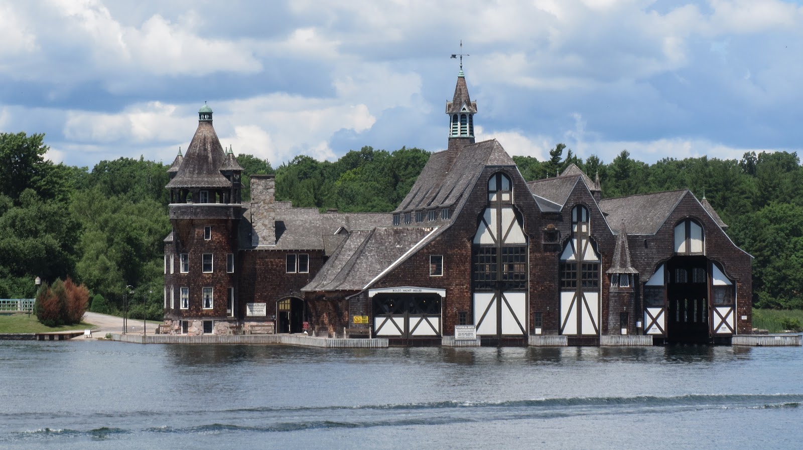 Brown Eyed Girl Clayton, NY the Thousand Islands and Boldt Castle