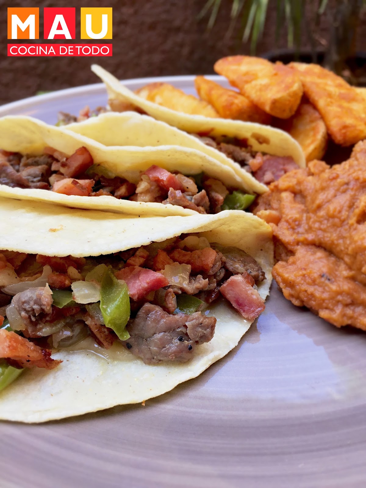 Mau Cocina de Todo Tacos de Sirloin (Estilo Papalote)