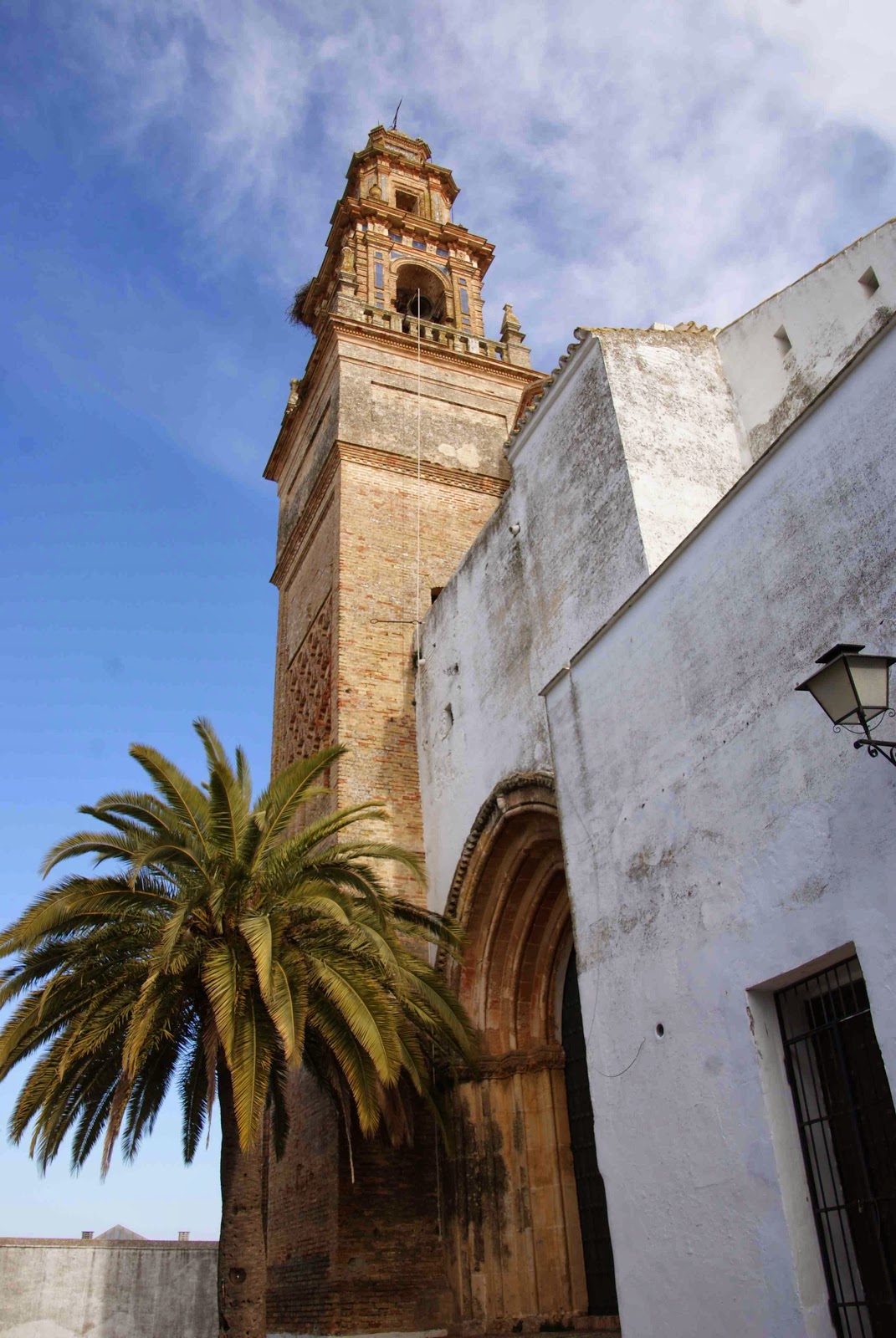 Leyendas de Sevilla: Carmona. Iglesia de Santiago.
