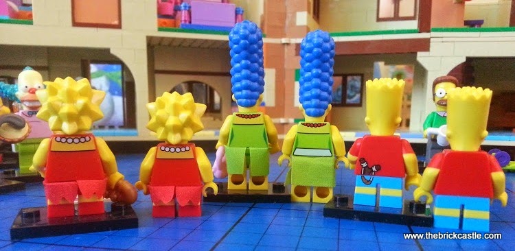 Back of LEGO Simpsons family minifigures compared with house figures