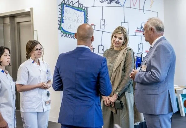 Queen Maxima wore NATAN dress from Spring Summer 2017 Collection, visit to Radiotherapy/Proton Therapy Center of The University Medical Center