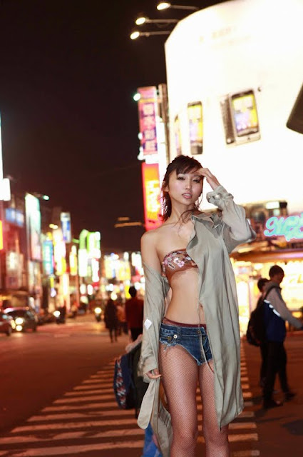 Risa Yoshiki At Night Sexy Japanese Girls