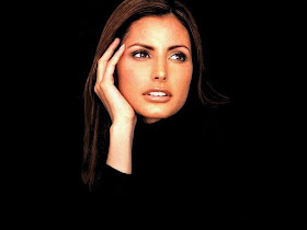 Elsa Benitez Desktop Wallpaper