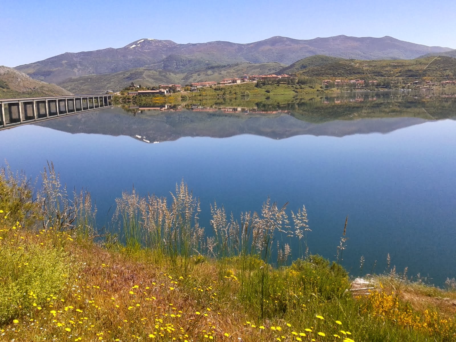 EMBALSE DE RIAÑO.