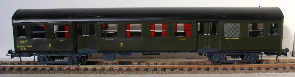 1/87 HO WAGON Voiture Voyageurs Romilly Banlieue Modernisée 2 Ème Cl Sncf Jouef EUR 15,49 - FR