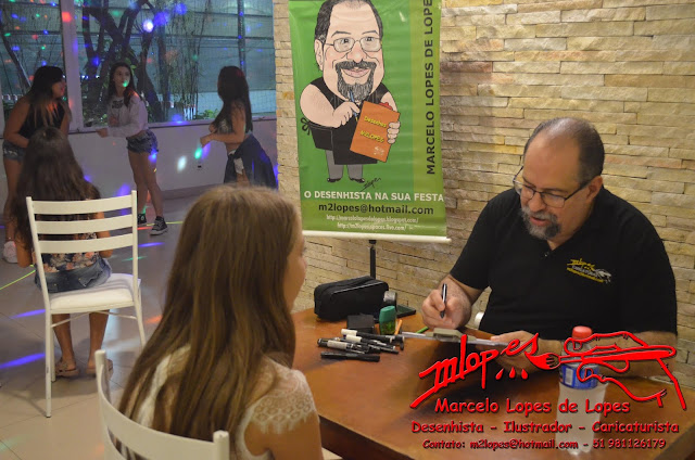 Caricaturista na festa com o Desenhista Marcelo Lopes de Lopes