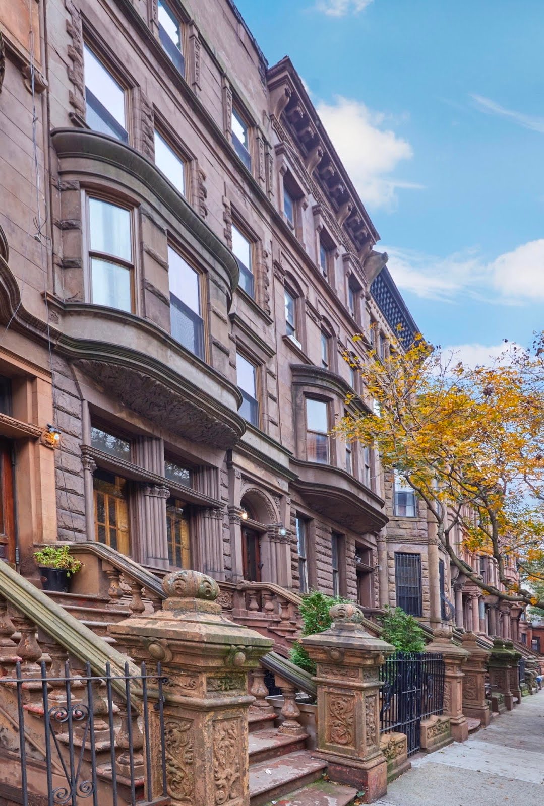 H A R L E M + B E S P O K E DWELL 8 WEST 121ST STREET BROWNSTONE