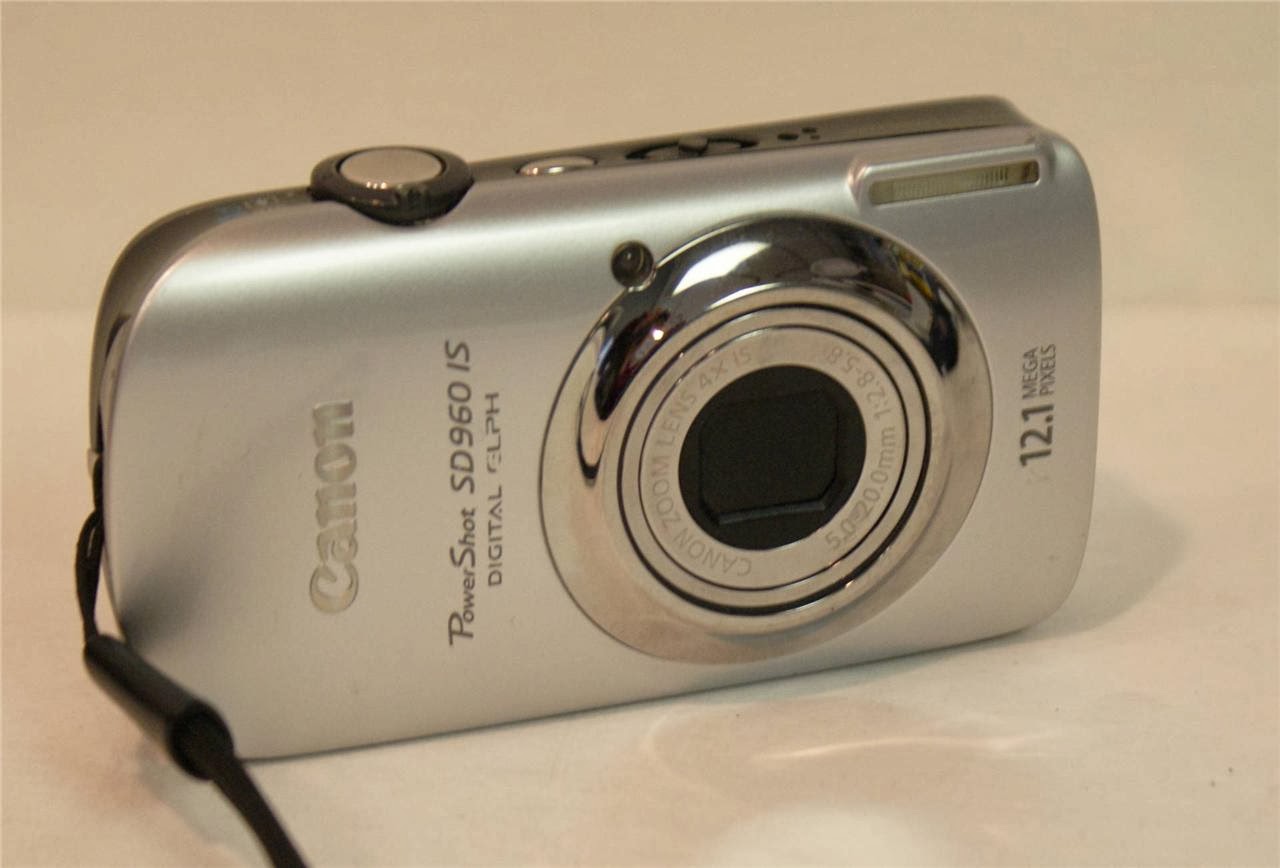 CANON POWERSHOT ELPH SD960 IS DIGITAL CAMERA 12.1 MP SILVER Gold