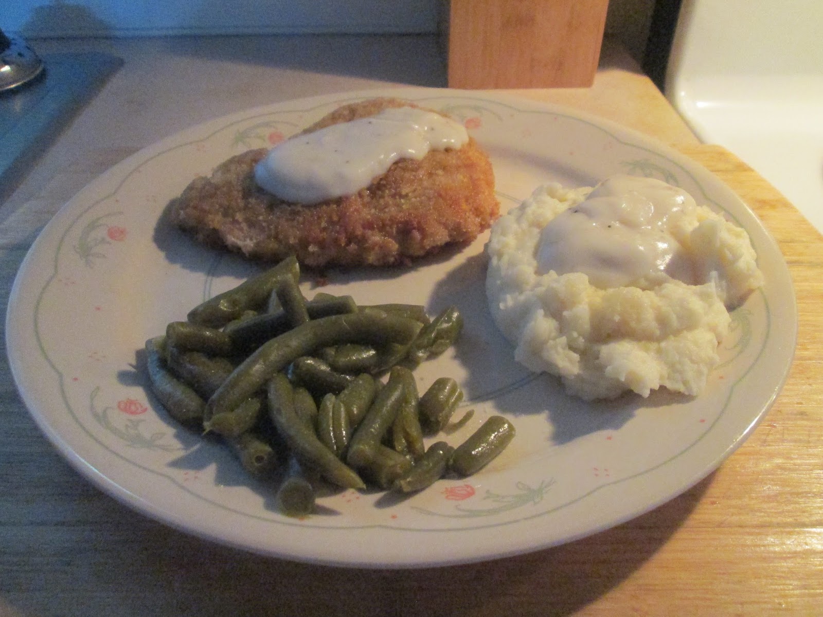 Diab2Cook Panko Crusted Cubed Pork Steak w/ Gravy, Mashed Potatoes