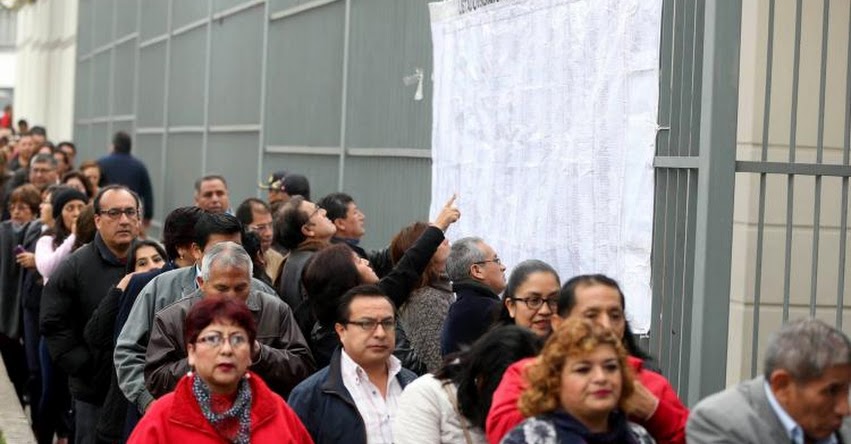 MINEDU: Trayectoria del maestro será reconocida en etapa descentralizada de la Evaluación de Ascenso Docente - www.minedu.gob.pe MINEDU: Trayectoria del maestro será reconocida en etapa descentralizada de la Evaluación de Ascenso Docente - www.minedu.gob.pe